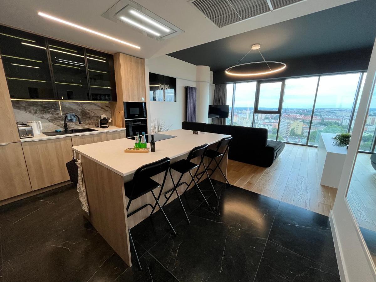Hanza Tower - Luxurious Apartment 60M2 - 15Th Floor City View Štetín Exteriér fotografie